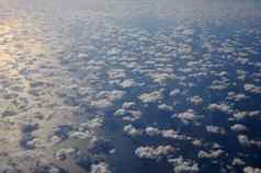 空中视图粘稠液体积云云