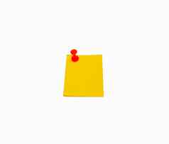 黄色的黏糊糊的笔记红色的销针孤立的白色背景