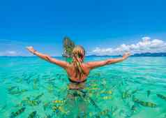 女人游泳通气管安达曼海泰国