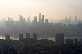 重庆天际线空中视图雾