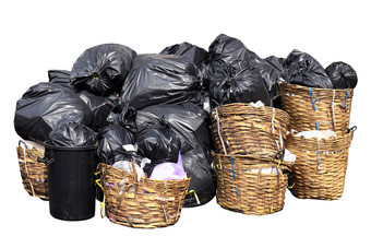 垃圾桩很多转储孤立的白色背景垃圾塑料袋黑色的浪费篮子本污染垃圾塑料浪费垃圾袋本塑料浪费桩垃圾浪费本