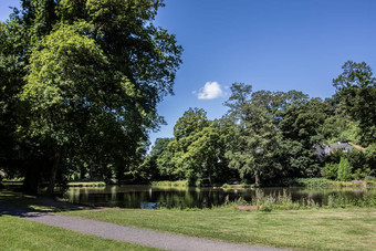 池塘说城堡公园
