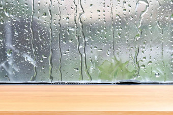 木板材<strong>雨滴</strong>窗口玻璃新鲜的背景空木表格地板<strong>雨滴</strong>飞溅背景木表格董事会空水雨新鲜的墙背景
