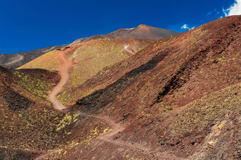 美丽的谷巨大的红棕色熔岩山山埃特纳火山西西里意大利