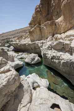 河池峡谷Wadi巴尼哈立德阿曼