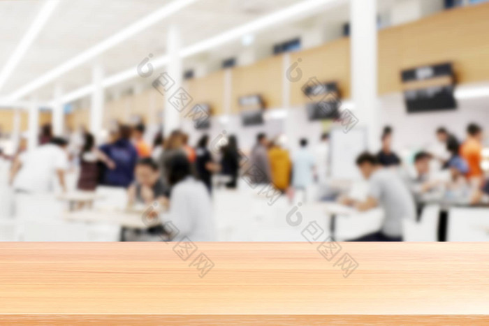 木板材模糊食堂餐厅大厅房间空木表格地板很多人吃食物大学食堂模糊背景木表格董事会空模糊咖啡馆自助餐厅食堂