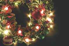 问候季节概念圣诞节花环装饰光