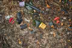 塑料埋地面森林土壤污染
