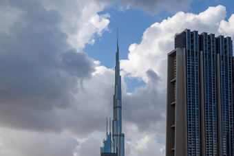 <strong>迪拜</strong>阿联酋约关闭前<strong>迪拜</strong>塔哈利法塔覆盖低水平云<strong>迪拜</strong>塔哈利法塔最高的结构世界站