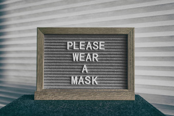 科维德预防健康护理请注意标志文本穿面具商店入口冠状病毒预防强制测量企业脸保护穿