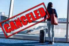 飞机业务旅行飞行取消了冠状病毒旅行禁止危机航空航空公司行业由于电晕病毒科维德取消了红色的邮票文本飞机机场