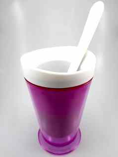 紫罗兰色的泥浆摇杯制造商杯勺子