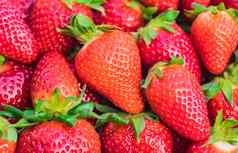 红色的新鲜的草莓健康的食物背景