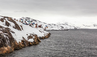 格陵兰语的峡湾岩石海岸景观结算