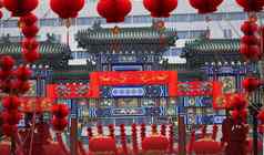 华丽的中国人门幸运的红色的灯笼中国人月球一年