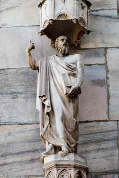 雕塑屋顶米兰大教堂伦巴第意大利