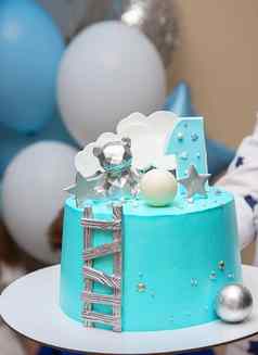生日蛋糕光蓝色的镜子釉巧克力装饰数量