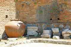 废墟古老的希腊剧院陶尔米纳西西里南部意大利