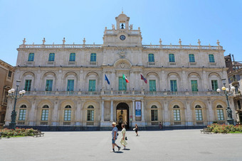 卡塔尼亚西西里6月历史建筑最古老的大学西西里人走的地方学术昵称西西里岛体育馆入口