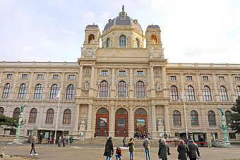 维也纳奥地利1月游客参观kunsthistorisches博物馆艺术历史博物馆玛丽-特蕾西安广场广场维也纳奥地利