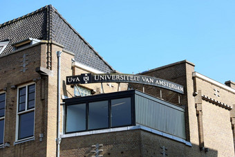阿姆斯特丹荷兰6月乌瓦项目的阿姆斯特丹大学招牌荷兰