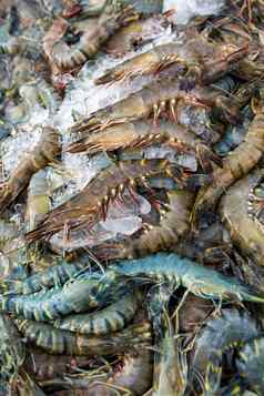螃蟹出售泰国海鲜市场