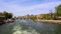行人桥甲板的艺术他的河历史建筑巴黎法国