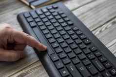 手指出紧迫的电脑键盘空间键打字的想法耳机平板电脑手指攻丝打字新鲜的的想法无线笔记本键盘