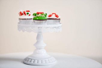 自制的圣诞节蛋糕传统的红色的绿色装饰符号元素