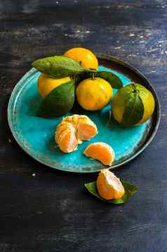新鲜的有机橘子水果