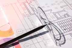 铅笔量角器建筑项目图纸工具架构师工作场所工程室内设计师的工作表格