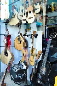 葡萄牙语吉他字符串仪器展示