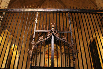 拱门柱子祭坛的装饰品大教堂穆尔西亚