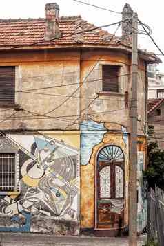 拉斯阿尔巴尼亚9月塞米废墟房子涂鸦中心拉斯