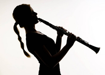 女音乐家轮廓实践木管乐器技术