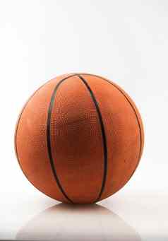 篮球球白色背景橙色球体育概念