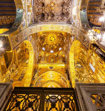 闪亮的天花板腭教堂巴勒莫
