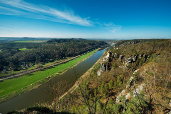 视图bastei的观点易北河河美丽的景观风景砂岩山撒克逊人瑞士国家公园德国