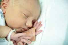 新生儿婴儿一天出生孕妇医院