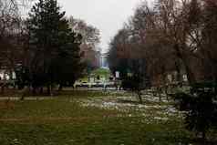 冬天场景cismigiu公园布加勒斯特cismigiu花园位于市中心布加勒斯特罗马尼亚