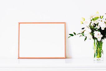 玫瑰黄金框架白色家具奢侈品首页装饰设计模型海报打印可打印的艺术在线商店展示