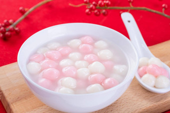 唐<strong>元</strong>汤圆美味的红色的白色大米饺子球小碗红色的背景亚洲节日食物中国人冬天冬至节日关闭