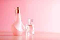 花香水产品促销活动粉红色的背景