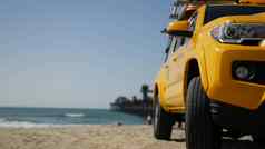 黄色的救生员车海洋海滩加州美国救援选择卡车救星车辆