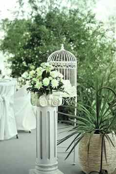 优雅的花园装饰户外婚礼