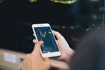 业务工作培训分析技术价格图指示器图表股票交易智能手机屏幕