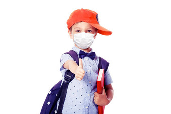 年轻的男孩保护面具电晕病毒<strong>学校</strong>