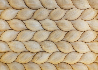 传统的生态一致的包层墙棕色（的）木落叶松鱼尺度木带状疱疹护墙板护墙板纹理背景