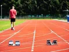 运动员走运行跟踪培训starrting块体育运动体育场