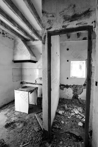 厨房被遗弃的建筑矿山罗达尔基拉尔村